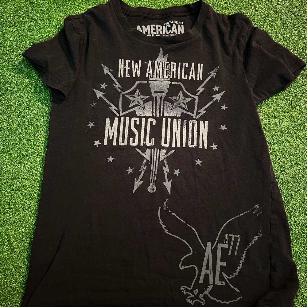 VINTAGE AMERICAN EAGLE